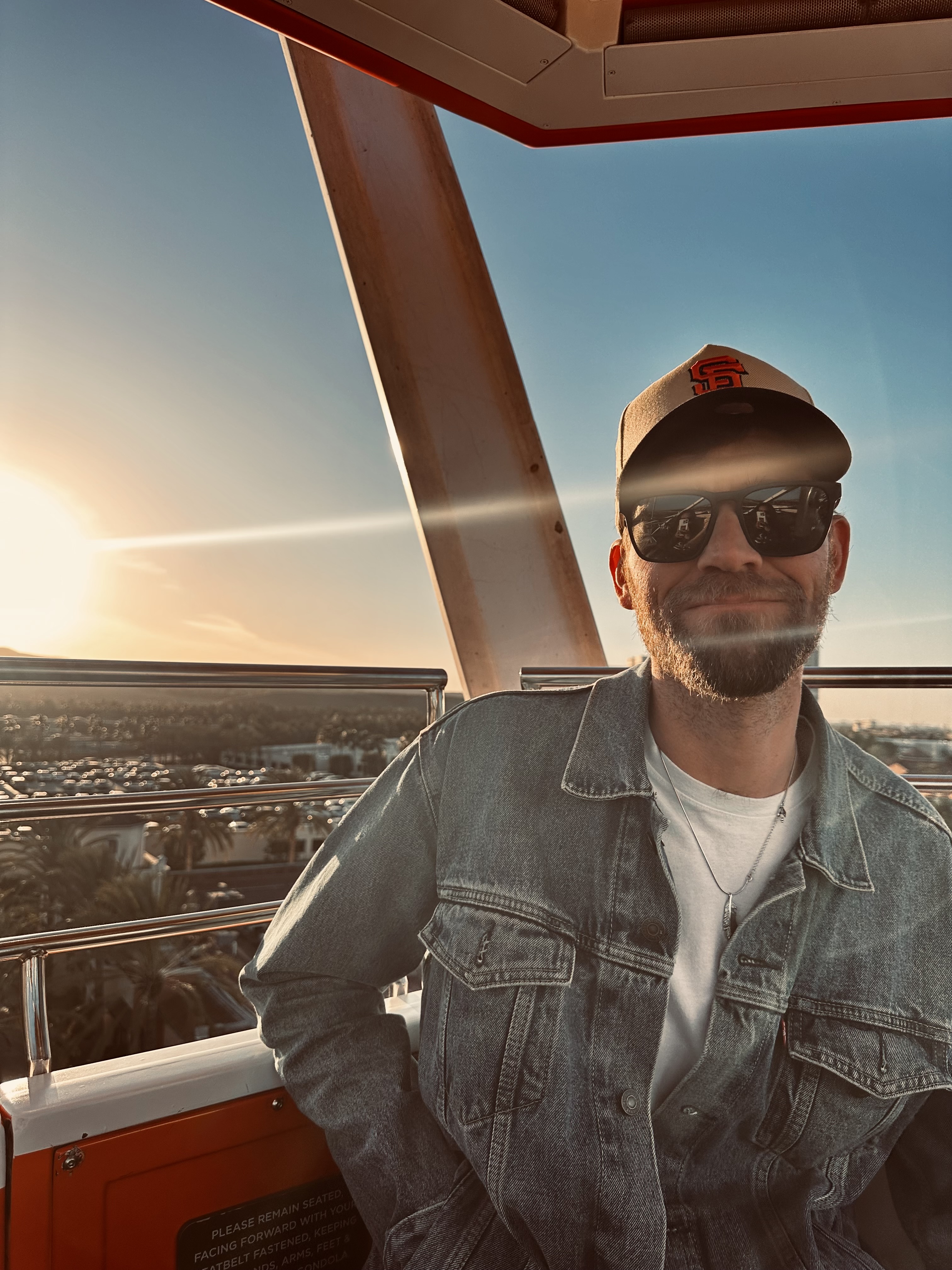 Kota at sunset on a ferriswheel